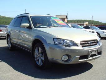 2005 Subaru Outback Photos