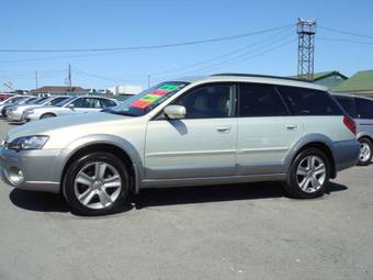 2005 Subaru Outback Photos