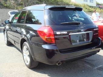 2005 Subaru Outback Pictures