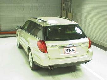 2005 Subaru Outback Photos
