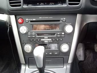 2006 Subaru Outback Photos