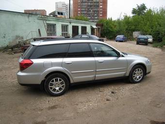 2006 Subaru Outback Photos
