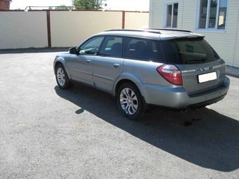 2006 Subaru Outback Photos