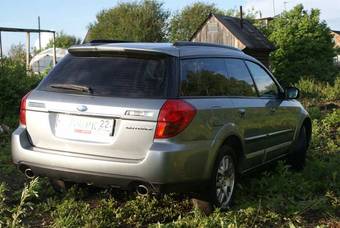 2006 Subaru Outback Photos