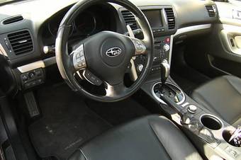 2007 Subaru Outback Photos