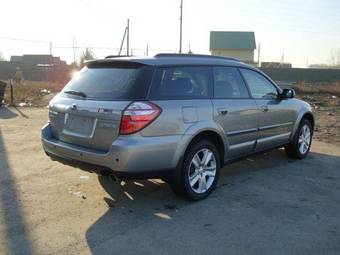 2007 Subaru Outback Images