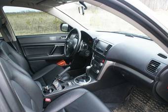 2007 Subaru Outback Photos