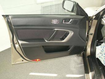 2008 Subaru Outback Pics
