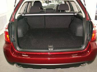 2008 Subaru Outback Pictures