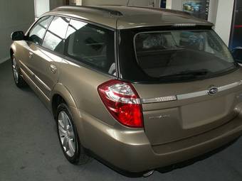 2008 Subaru Outback Photos