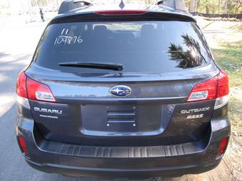 2010 Subaru Outback Photos