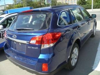 2011 Subaru Outback Photos