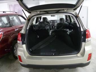 2011 Subaru Outback Pictures