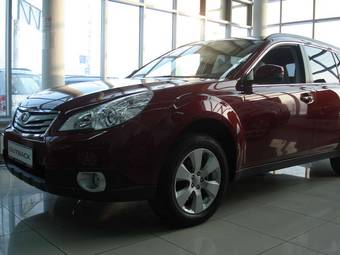 2011 Subaru Outback Pictures