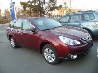 2011 Subaru Outback Photos