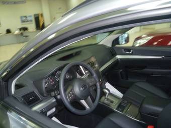 2011 Subaru Outback Images