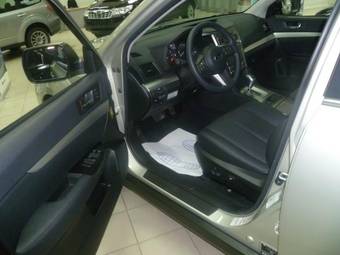 2011 Subaru Outback Pics