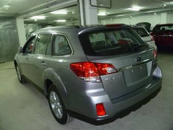2011 Subaru Outback Pics