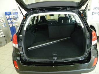 2011 Subaru Outback Wallpapers