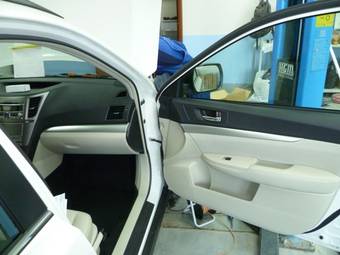 2011 Subaru Outback Photos