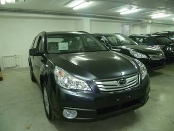 2011 Subaru Outback Photos