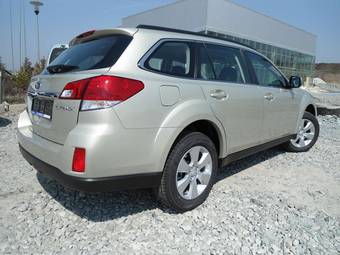 2012 Subaru Outback Images