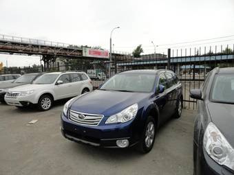 2012 Subaru Outback Photos