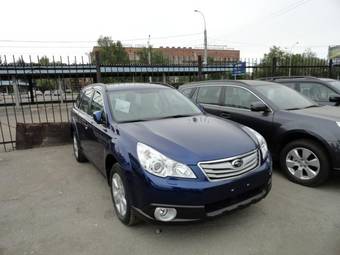 2012 Subaru Outback Pictures