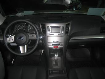 2012 Subaru Outback Photos