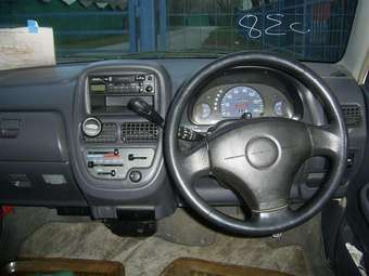 2002 Subaru Pleo Pictures