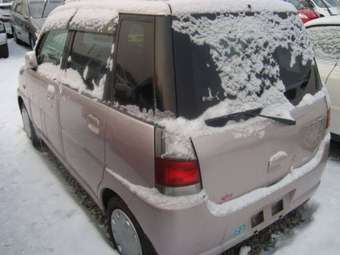 2002 Subaru Pleo Photos