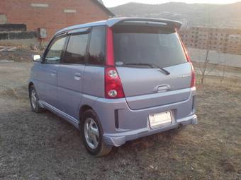 2002 Subaru Pleo Photos