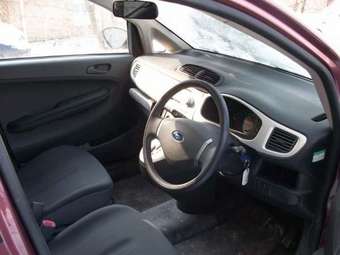 2004 Subaru R2 Photos