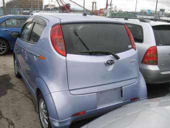 2004 Subaru R2 Pictures