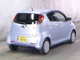 2004 Subaru R2 Photos