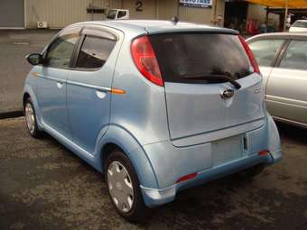 2004 Subaru R2 Photos