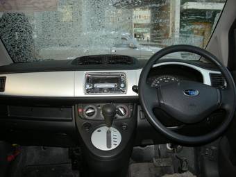 2004 Subaru R2 Pics