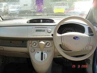 2004 Subaru R2 Photos