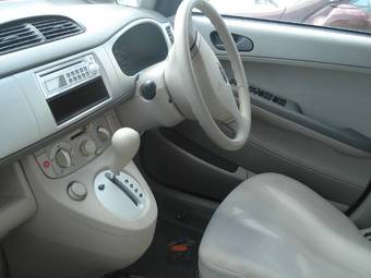 2004 Subaru R2 Photos
