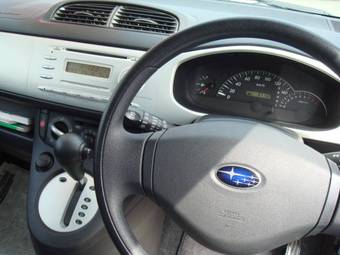 2004 Subaru R2 Pics