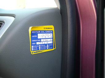 2004 Subaru R2 Pictures