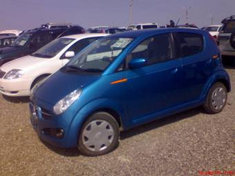 2004 Subaru R2 Photos