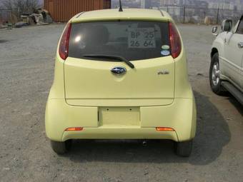 2004 Subaru R2 Pictures
