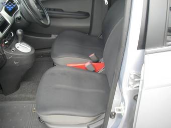 2004 Subaru R2 Images