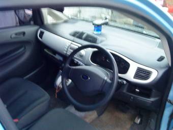 2004 Subaru R2 Photos