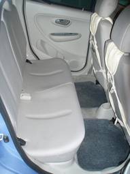 2004 Subaru R2 Photos