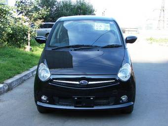 2004 Subaru R2 Pictures