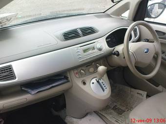 2004 Subaru R2 Photos