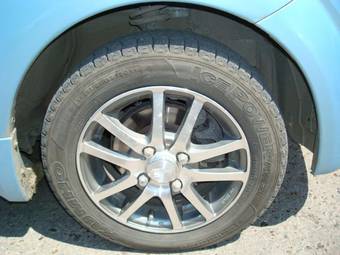 2004 Subaru R2 Pics