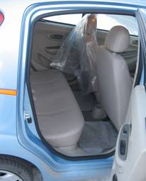 2004 Subaru R2 Pictures